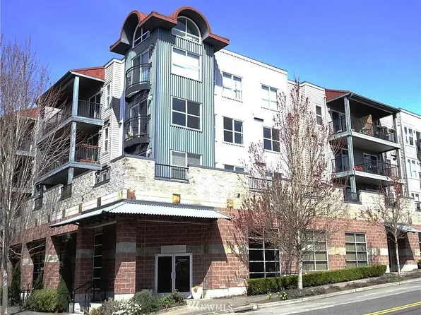 600 N 85th St Unit 305, Seattle, WA 98103