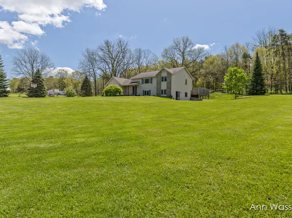 14330 Macclain St NE, Gowen, MI 49326
