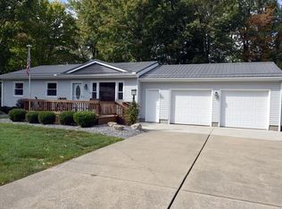 602 Cedar Dr, Cortland, OH 44410
