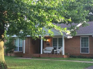 2006 Pin Oak Dr, Springdale, AR 72762