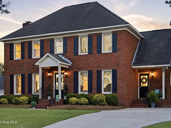 1604 Paramore Drive, Greenville, NC 27858