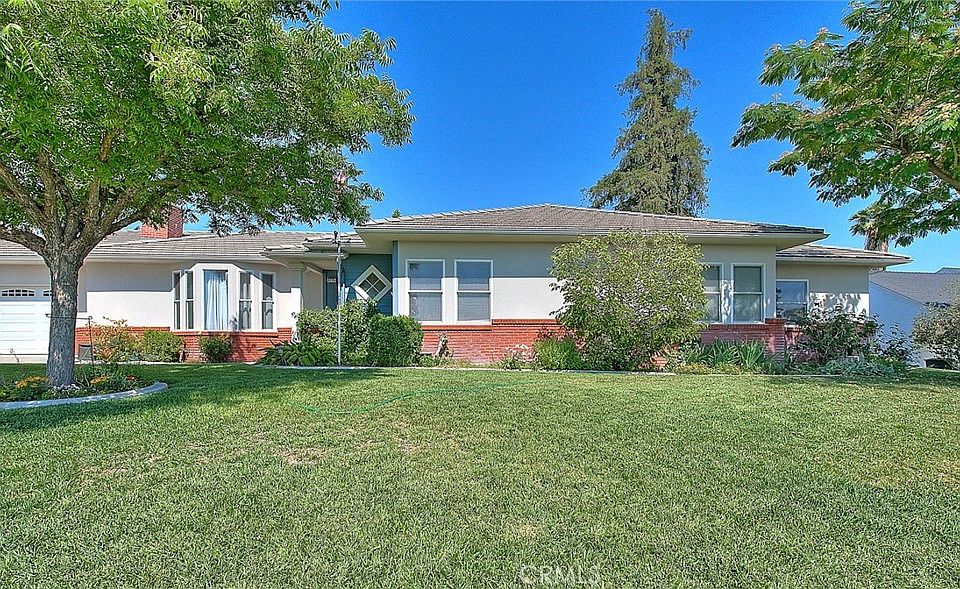 1st image of 3775 La Hacienda Dr