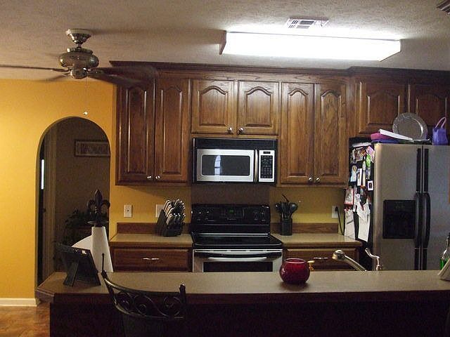 2nd image of 200 Belle Trace Rd