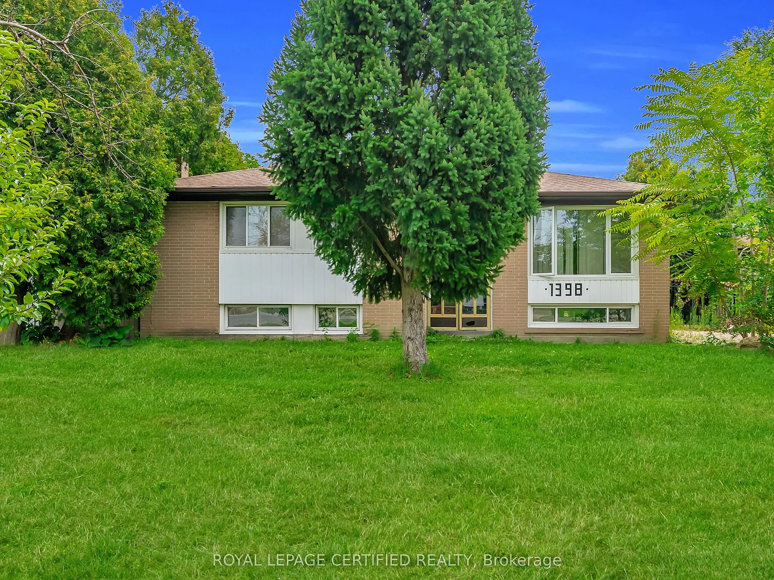 3 bed, $2,400 — Photo 3