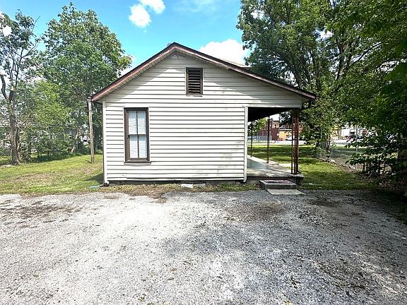 3rd image of 304 N Webb St APT 3