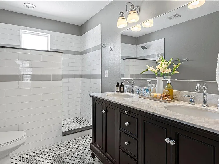 6520 E Osborn Rd — Photo 12