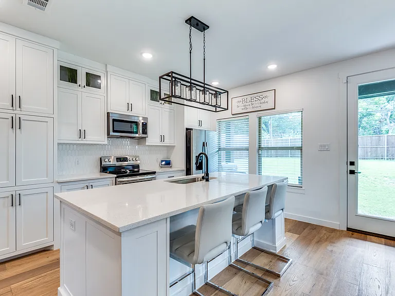 2830 S Marsalis Ave — Photo 15