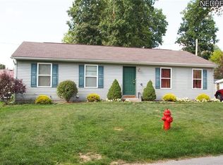 378 Dawnshire Dr, Chippewa Lake, OH 44215