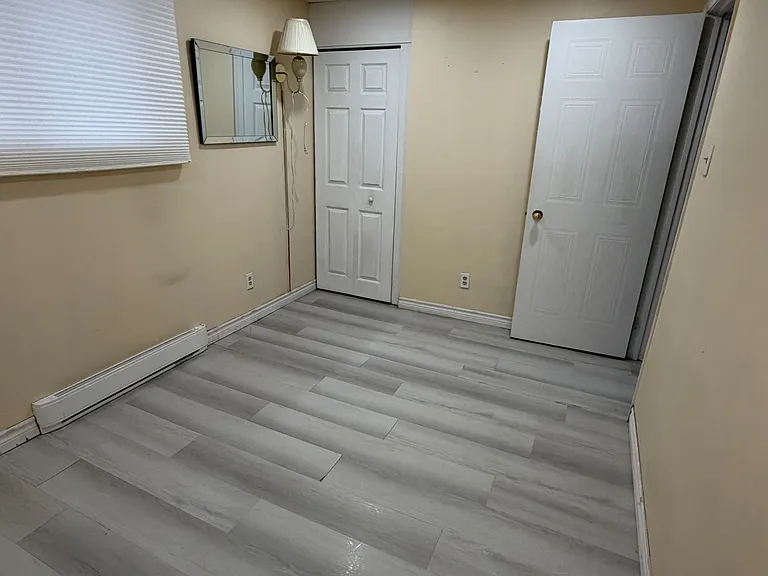565 Greenfield Ave #902 — Photo 7