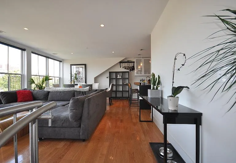658 Massachusetts Ave #3 — Photo 2