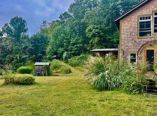 137 Pleasant Valley Rd, Brattleboro, VT 05301