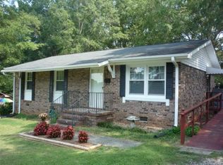 208 Hillcrest Dr, Abbeville, SC 29620
