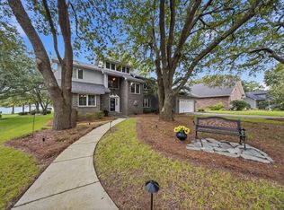 1397 Lakeview Dr, Manning, SC 29102