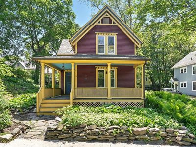 10 Walnut St, Greenfield, MA, 01301