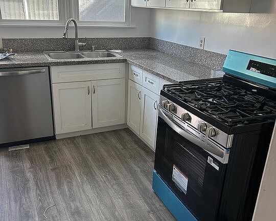 3rd image of 455 S Oakhurst Dr APT 3