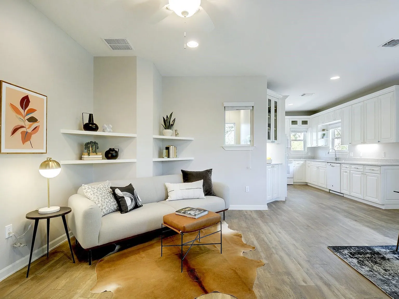 3 bed, 2.5 bath, 1604 sqft, $3,350 — Photo 4