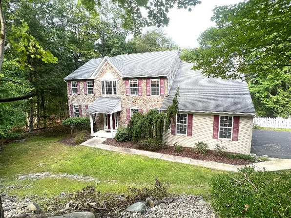 107 Water Tower Cir, East Stroudsburg, PA 18301