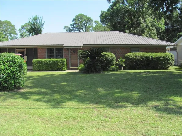 2622 4th St, Brunswick, GA 31520