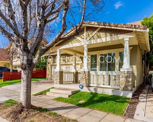 485 W Viento St Photo 1