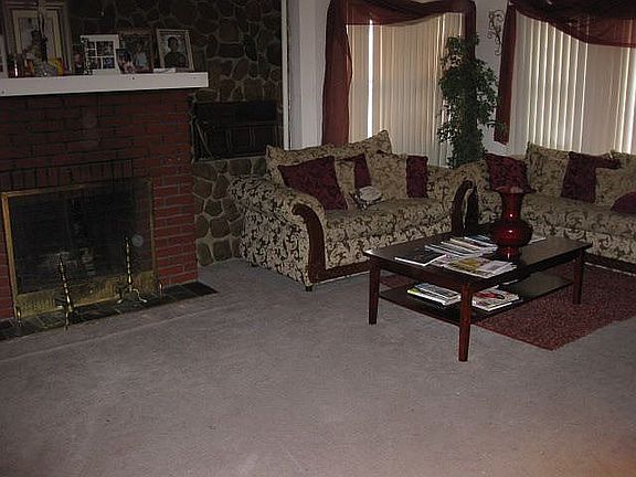 2nd image of 4-02 Bergen Ave