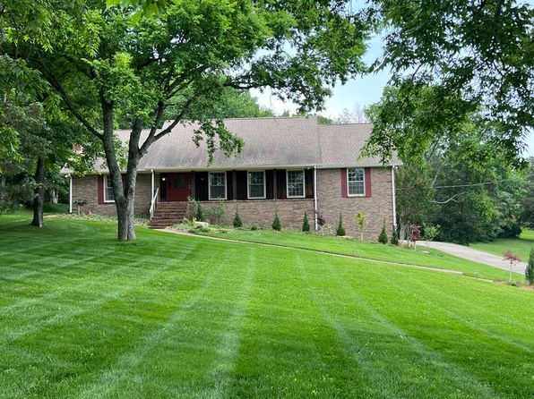 818 Curtis Dr
