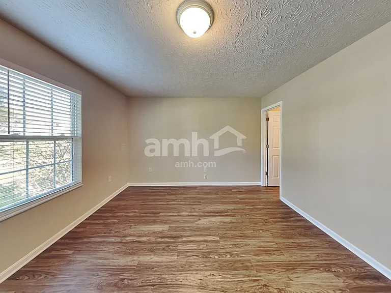 1166 Linford Cir — Photo 7
