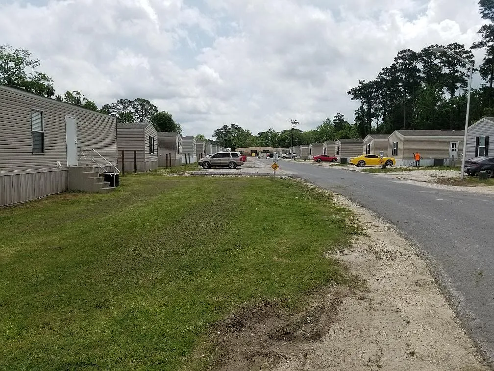 3 bed, 1300 sqft, $1,000 — Photo 4