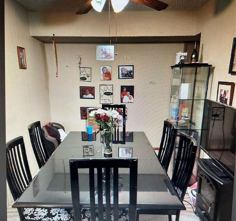 2nd image of 417 Shepley Dr