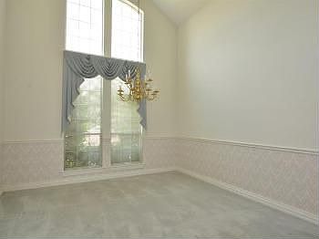 3rd image of 2601 Highland Dr