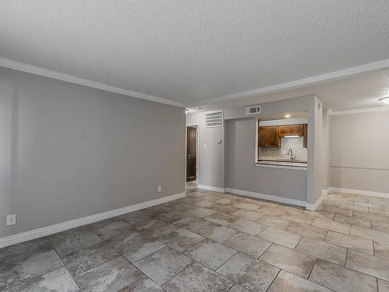 Riata Park Apartments — Photo 44