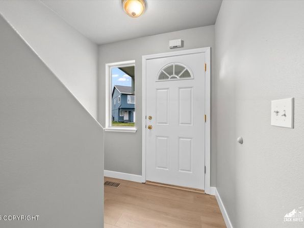 1766 Wildberry Loop, Anchorage, AK 99502