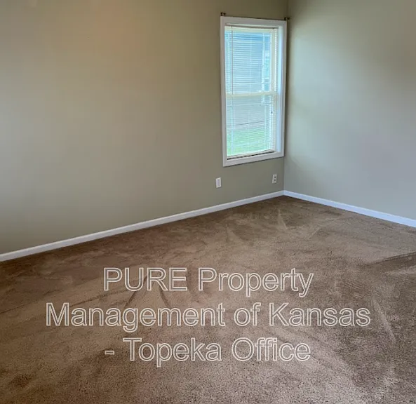 2707 SE Taurus Ct — Photo 3