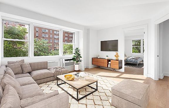 2nd image of 620 Lenox Ave APT 1D