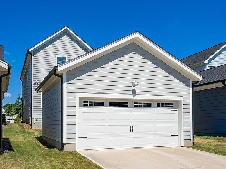 682 Vine Pkwy — Photo 23