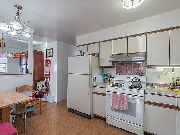 5th image of 1328 Journal Ave