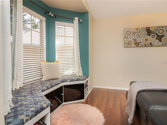 4th image of 15613 Autumn Glen Ave