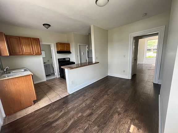 2nd image of 153 Warburton Ave #2