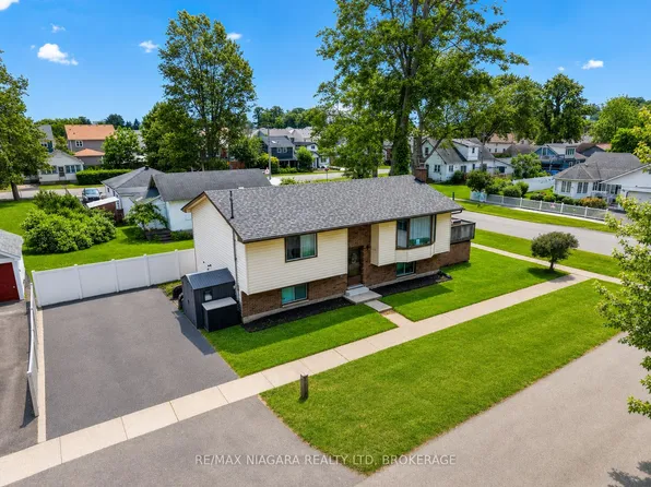 384 Dovercourt Rd, Fort Erie, ON L0S 1B0