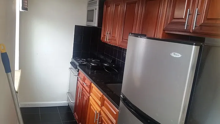 Rented by New York Residence | media 27