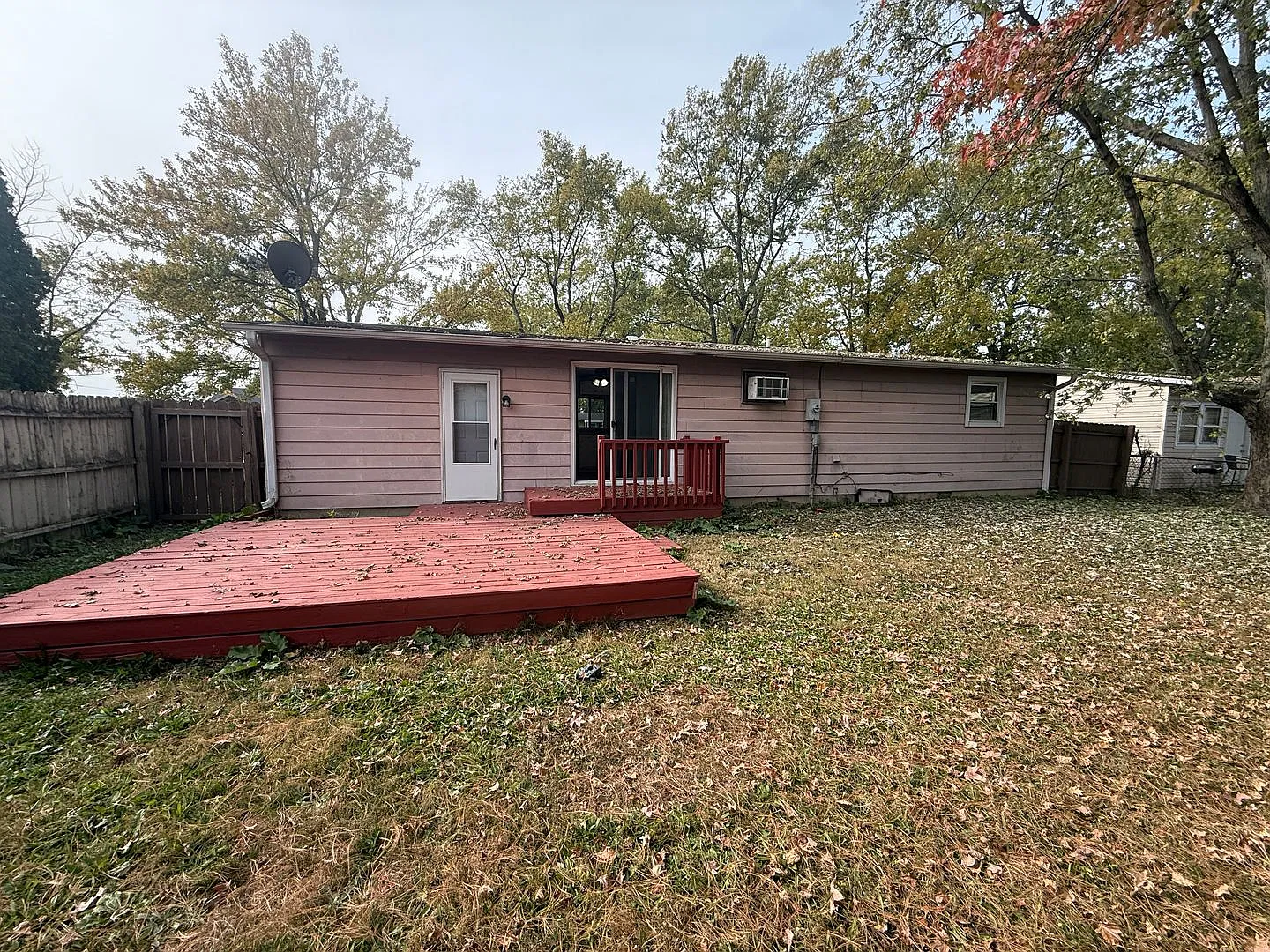 3 Bed 1.5 Bath - Quiet Yorktown Neighborhood! — Photo 2