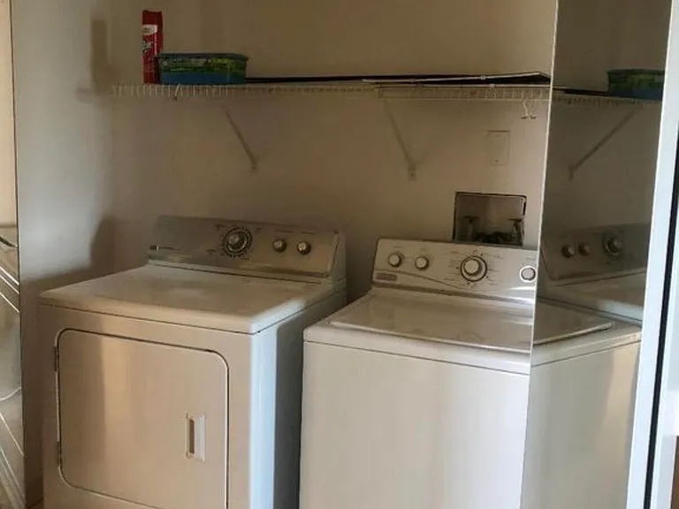 1145 N Shannon Ave #9 — Photo 15
