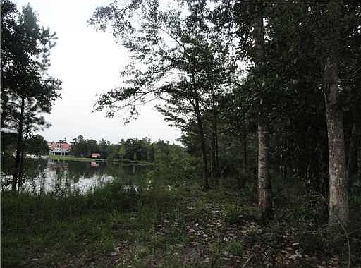 5th image of Riverwalk Cir