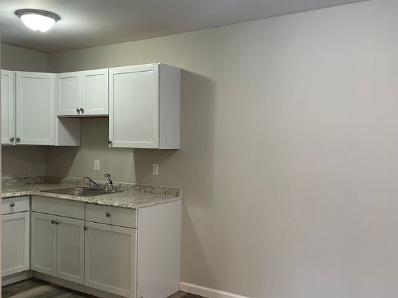 2nd image of 10091 Toelle Ln APT 1