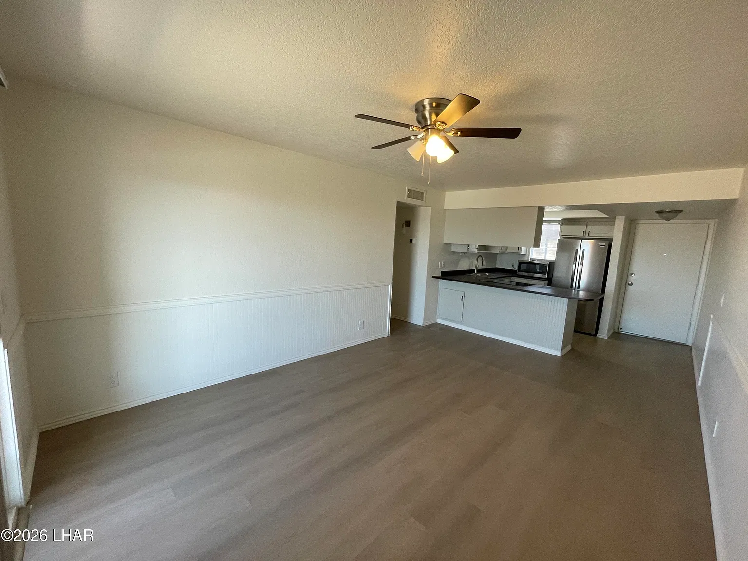 1 bed, 1.0 bath, 650 sqft, $1,350 — Photo 2