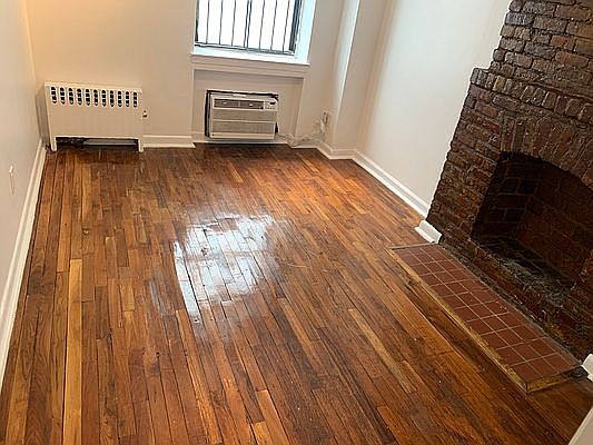 1st image of 131 E 17th St APT 1