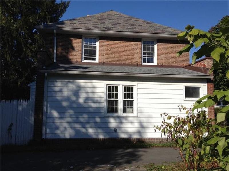 1st image of 31 Bush Ave