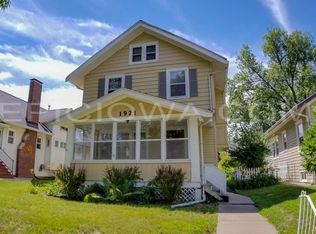 1921 Park Ave SE, Cedar Rapids, IA 52403