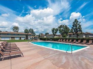 9647 Bickley Dr #2, Huntington Beach, CA 92646