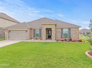 135 Grace View Dr, Lafayette, LA 70506