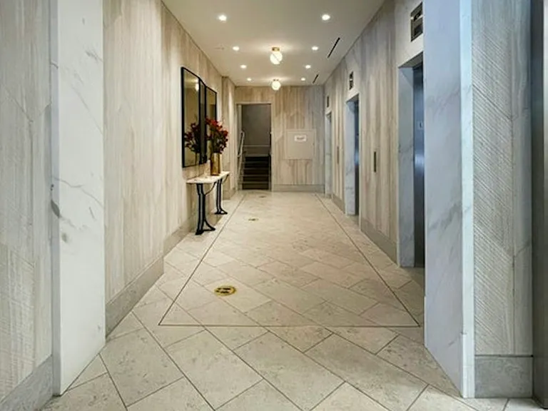 377 Rector Pl #PHB — Photo 31